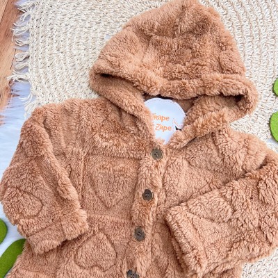 Casaco Avulso de Pelinho Corações com Capuz e Botões - Caramelo 